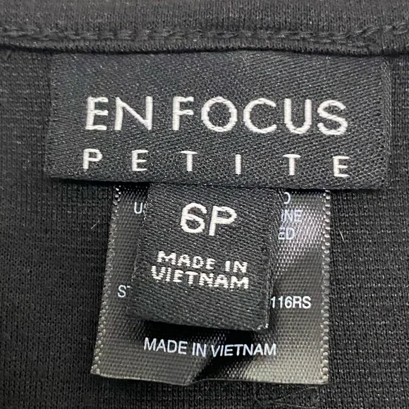 En Focus Studio Black and White Sleeveless dress with
Open Back size 6P - Picture 5 of 9